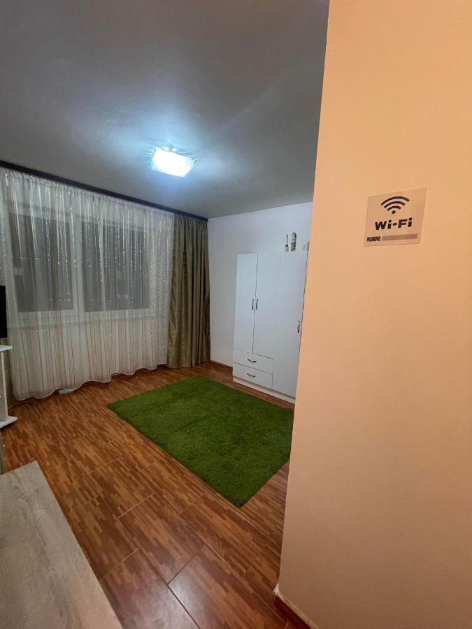 One Room Apartment Ptm Bukarest Exterior foto